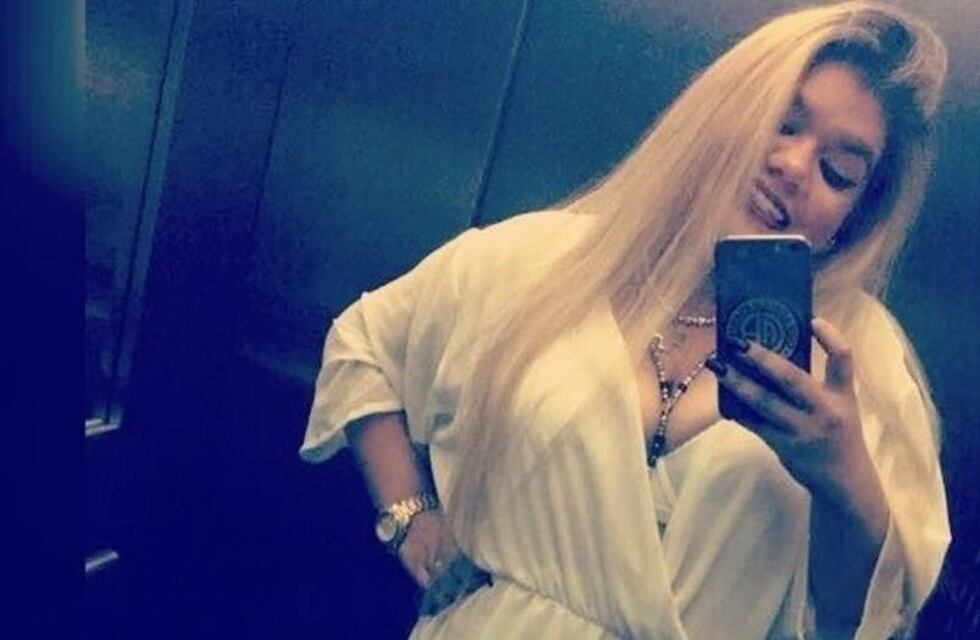 More Rial salió de fiesta con un look a lo Emilia Mernes