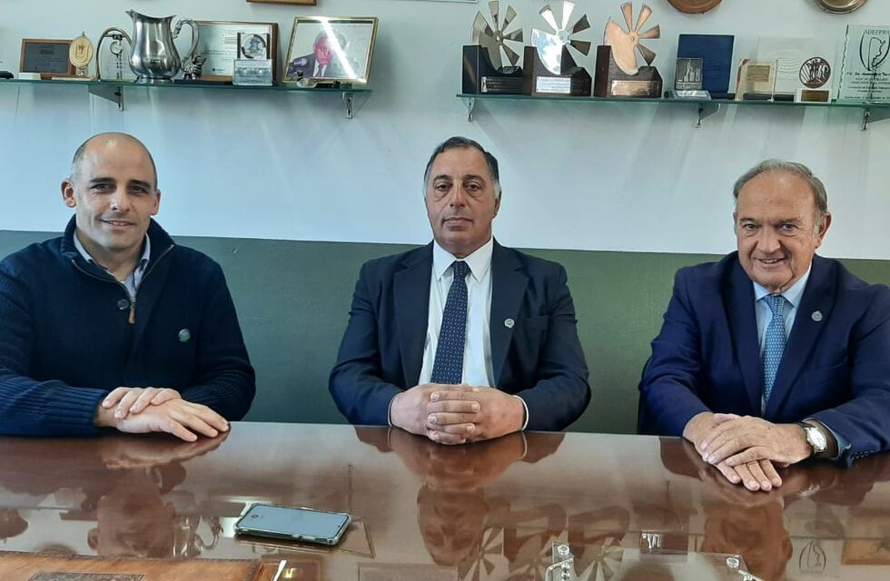 Charla informativa sobre el Programa de Dirección en Agronegocios de la Universidad Austral en la EATA