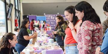 Como temática al “día del amor y la amistad” se realizó otra Expo Feria en la Casa de la Mujer
