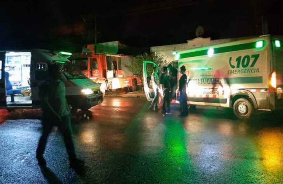 Tras el fuerte temporal en Posadas, una vivienda se incendió, al parecer, producto de una vela encendida