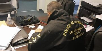 Allanamiento a Grupo Roma. (prensa Policía de Córdoba)