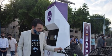 Está en funcionamiento la estación Automática de Préstamos de bicicletas de Parque Mitre