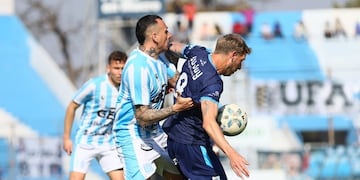 El "Lobo" jujeño casi no tuvo ocasiones claras de gol y su performance dejó muchas dudas.