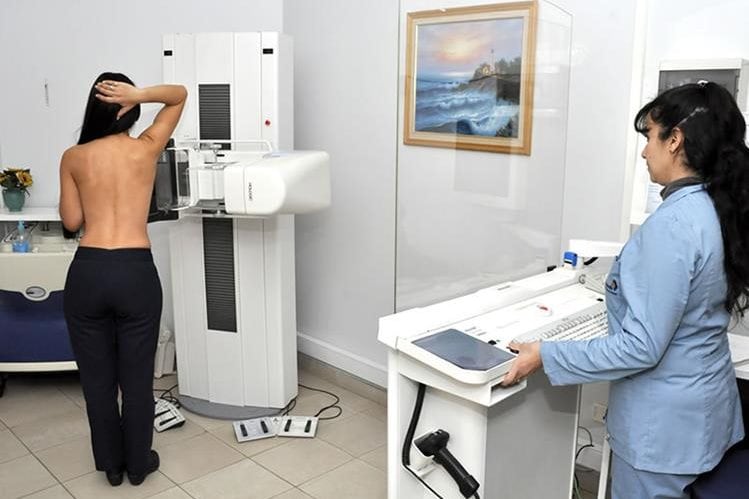 En el mes de la sensibilización sobre el cáncer de mama, una iniciativa público privada facilita en Palpalá el acceso gratuito a mamografías.