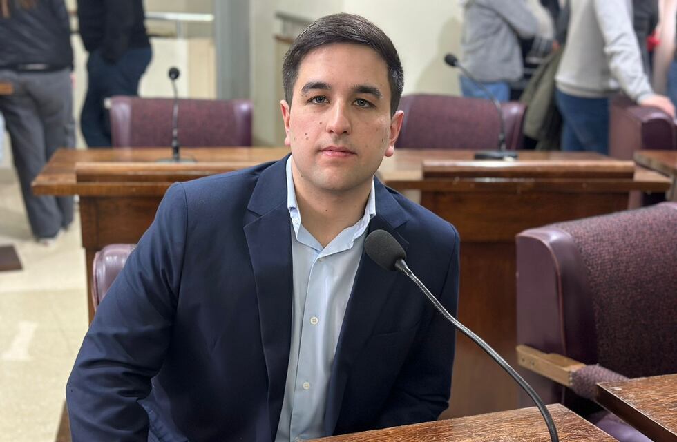 Tiago Aranzabe asumió como concejal en Adolfo Gonzales Chaves