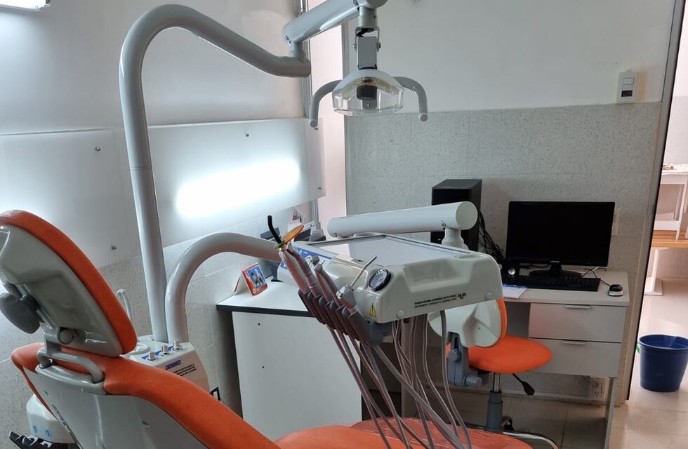 Equipamiento odontológico para el Centro de Salud N° 4 del barrio Fátima
