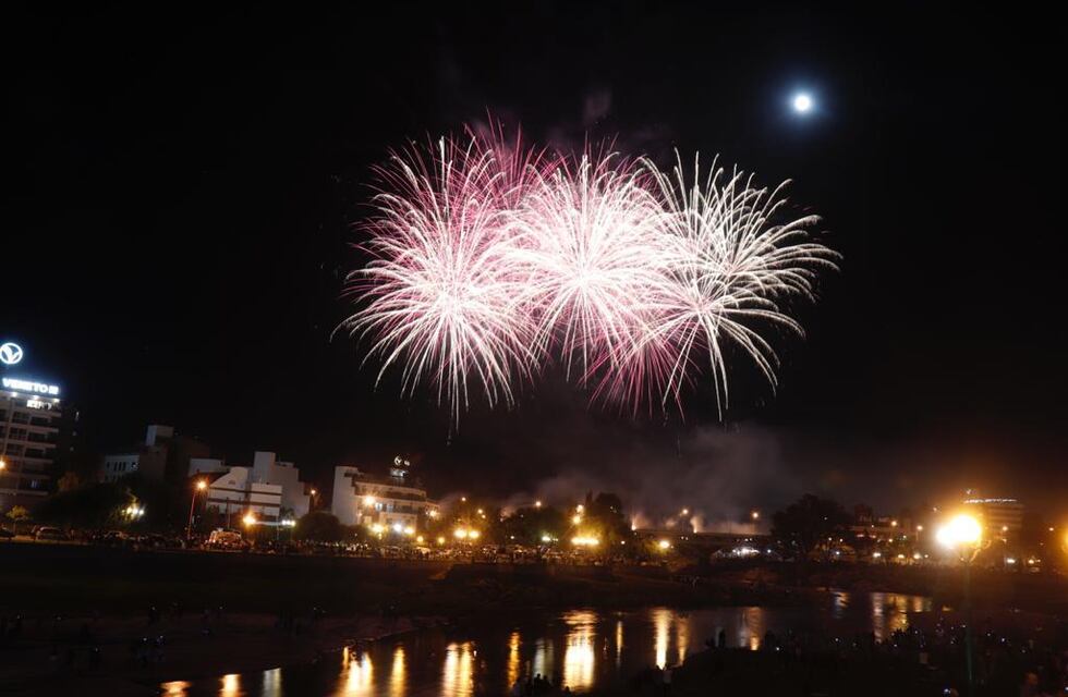 Tradición que se repite: así recibió Carlos Paz el 2021