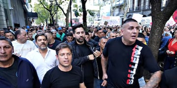 Axel Kicillof en la marcha universitaria en Buenos Aires - Foto La Nación