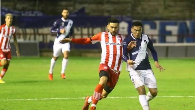 El Santo cayó en su visita a Mar del Plata.