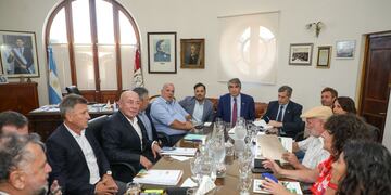 Paritaria en Santa Fe: ofrecieron 5% por tres meses, sin aumento en marzo