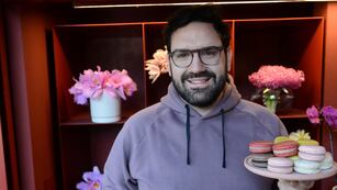 San Valentín: así son las tortas XL que vende Damián Betular por $60.000.