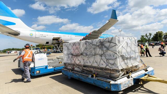 Llegó a Ezeiza el vuelo de Aerolíneas que trajo de Rusia la segunda tanda de vacunas Sputnik V (Foto: Aerolíneas Argentinas)