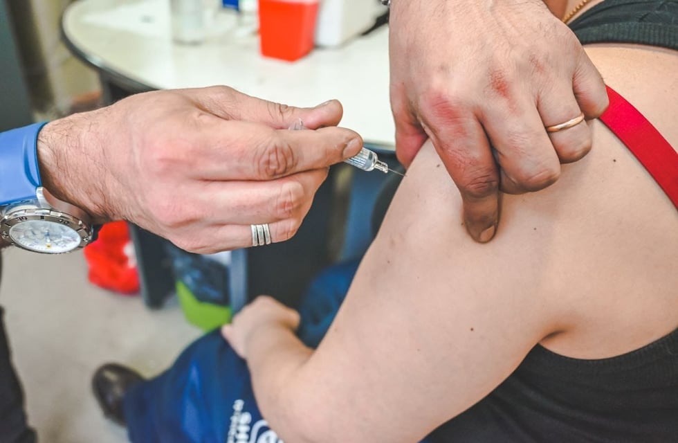 Gonzales Chaves: continúa la campaña de vacuna antigripal