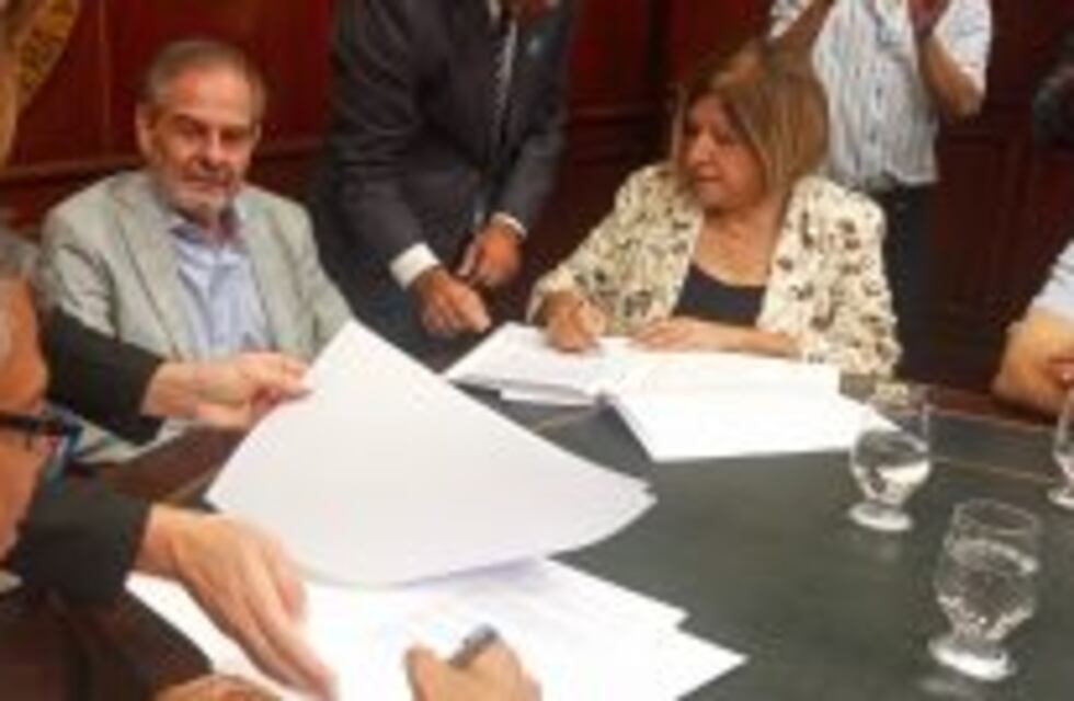 Acuerdo entre las obras sociales dela UNT y la provincia