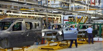 Desde la empresa automotriz esperan restablecer las tareas en el turno noche. (Archivo/LaVoz).