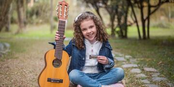 Lucía Ramseyer tiene 6 años y ya tiene dos composiciones musicales con su nombre