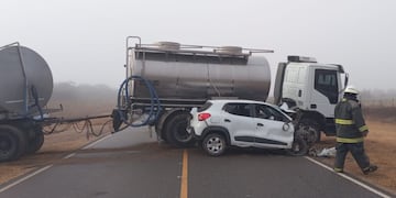 El terrible choque entre un camión y una camioneta que dejó una mujer muerta en Córdoba.