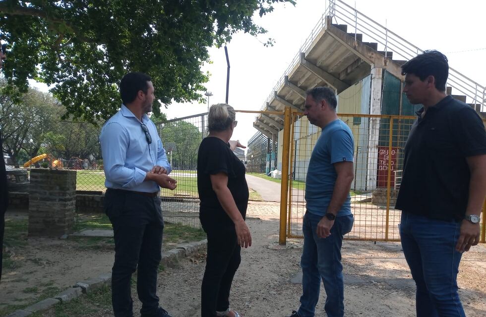 El intendente electo Mauricio Davico recorrió el corsódromo de Gualeguaychú