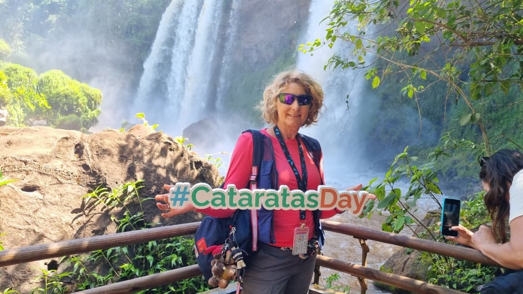 Puerto Iguazú celebró el #CataratasDay con música, cultura y espíritu emprendedor.