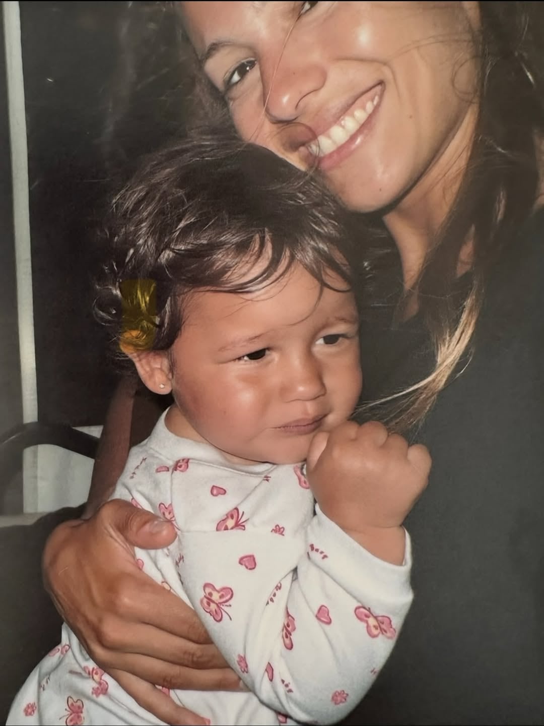 Pampita junto a Blanca.