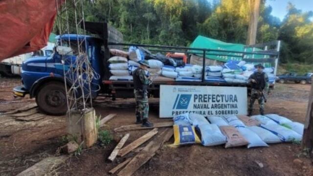 El Soberbio: desarticulan millonario cargamento de soja y maíz.