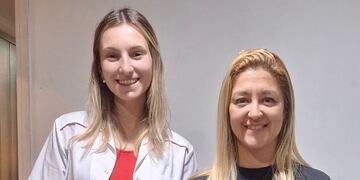 la Licenciada en Obstetricia Lucía Mandril y la concejala Carla Boidi