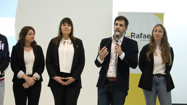 Leonardo Viotti encabezó el acto de "Herramientas para la búsqueda efectiva de empleo”