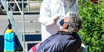 Coronavirus: se suman 125 muertos y en la Argentina ya hay más de 49.000 decesos