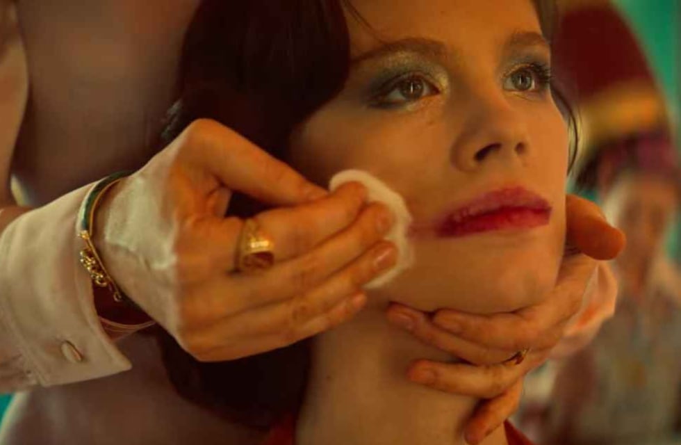 Netflix: la romántica serie polaca que desató la locura total con sus escenas subidas de tono y juegos prohibidos