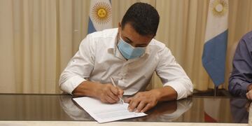 Nuevas "adecuaciones salariales" para trabajadores municipales de la Salud. (Foto: Municipalidad VCP).