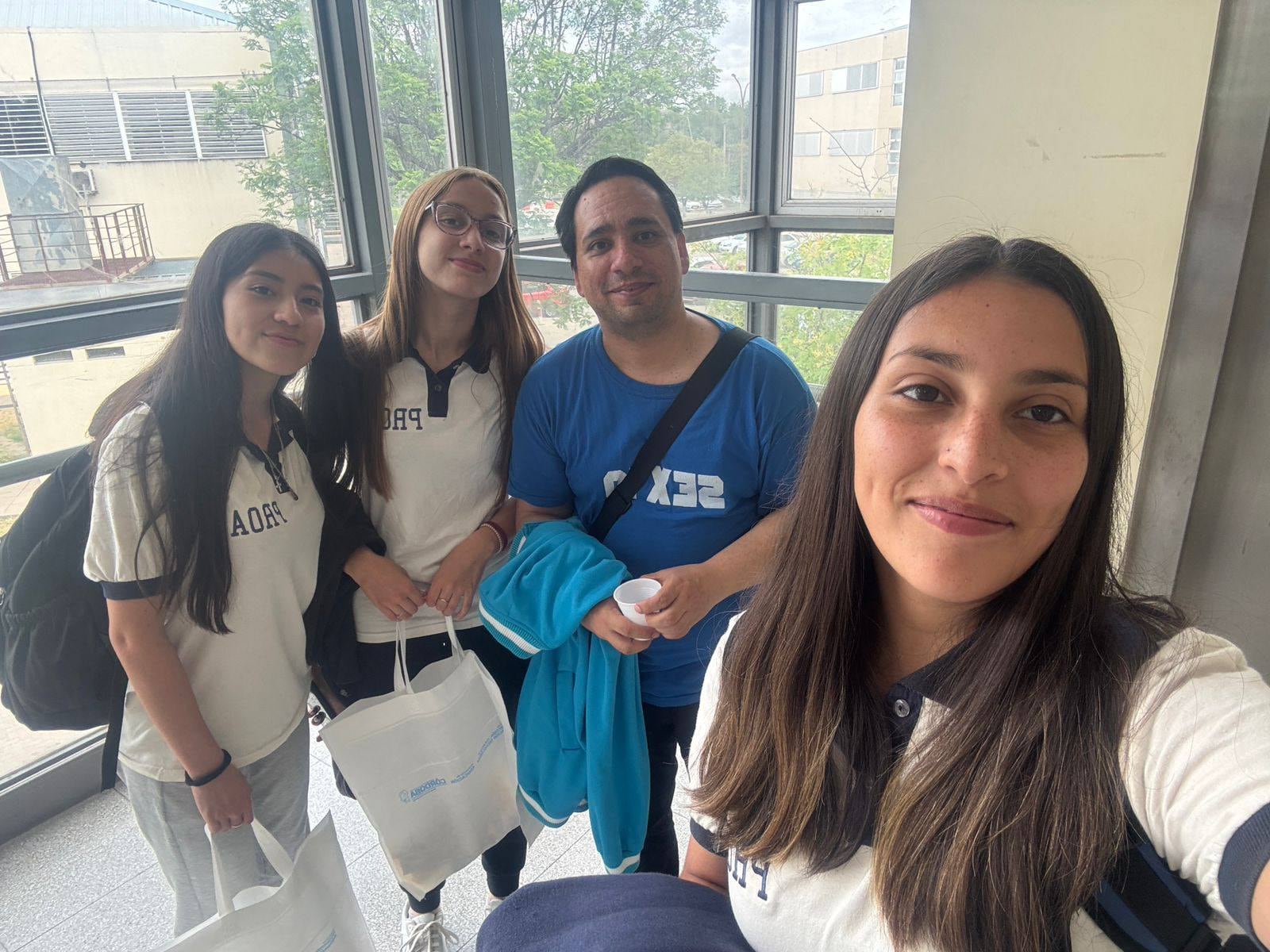 Selene Ochoa, Valentina César y Tiziana Suárez lograron el 1° puesto en la Olimpíadas de Informática PROA Arroyito