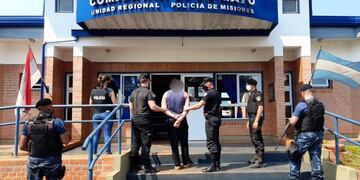 Terminó detenido tras incendiar la vivienda familiar en 25 de Mayo.