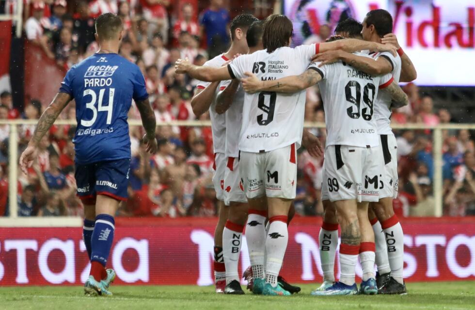“Una papa”: Newell’s derrotó a Unión y sorteó el enojo de la hinchada tatengue desde las tribunas