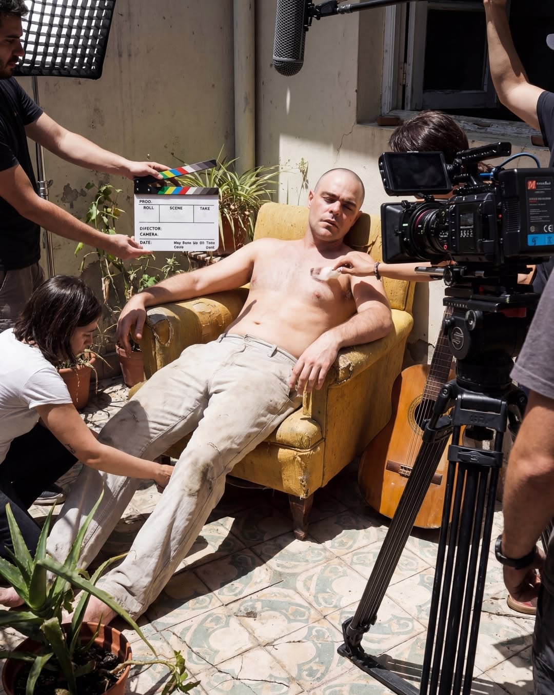 Peter Lanzani durante las grabaciones de la biopic.