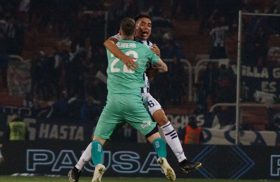 Guido Herrera, salvador: el arquero albiazul fue una de las figuras del Talleres-River