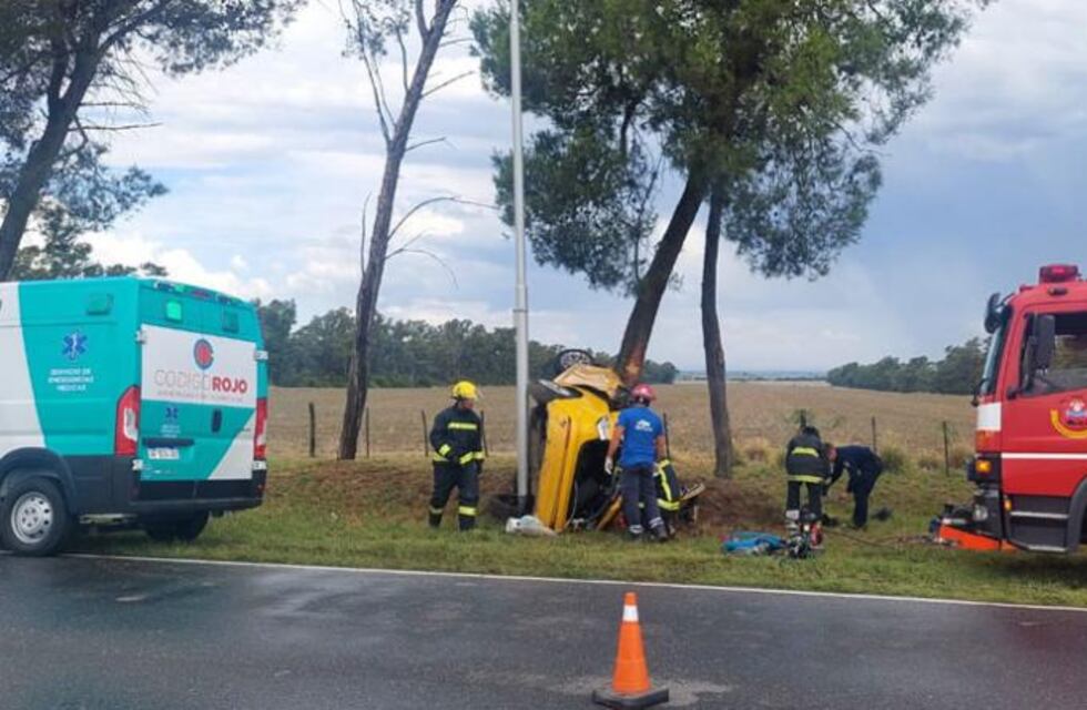 Alta Gracia: perdió el control del vehículo, impactó contra un árbol y murió un niño de 7 años