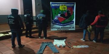 En el allanamiento secuestraron un cuchillo, ropas y dinero en efectivo.