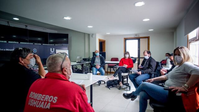 Plan de contingencia junto a la comisión de auxilio