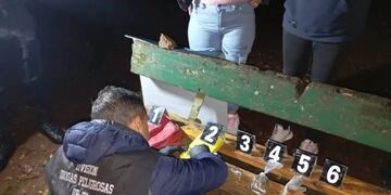 Incautan droga por más de 15 Millones de pesos abandonada por un motociclista en Capioví.