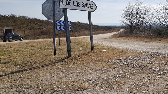 Una mujer cayó a un barranco de 40 metros en el sector del Río de Los Sauces.