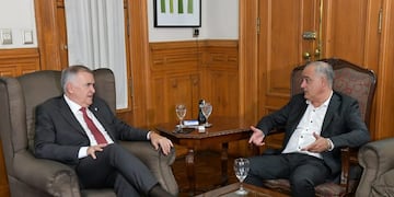 Los mandatarios dialogaron sobre el armado político de cara a las elecciones. (SECPT)