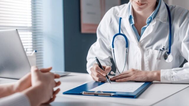 Médicos y abogados fueron detenidos por estafas a la ART.