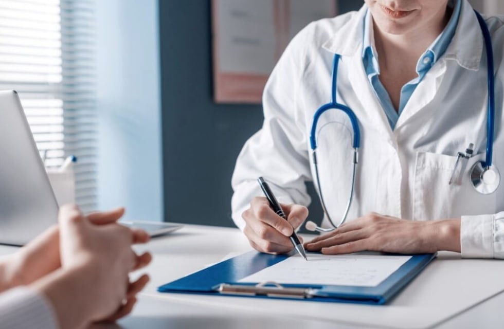 Detuvieron a un grupo de médicos y abogados por estafas en Córdoba: lo que se sabe