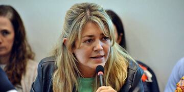 La Diputada por Corrientes, Estela Regidor, fue denunciada públicamente de quedarse con parte del sueldo de sus asesores.