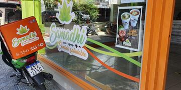 Nuevo local de Samadhi Comida Saludable en San Lorenzo 33, Villa Carlos Paz.