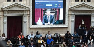 Sergio Massa busca el apoyo del Congreso para intentar dar imágenes claras de estabilidad económica. 
Foto: Federico López Claro.