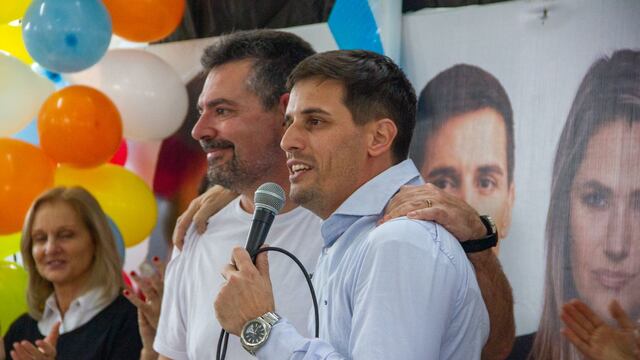 Germán Bottero y Leo Viotti, en el cierre de la campaña electoral, el domingo pasado.