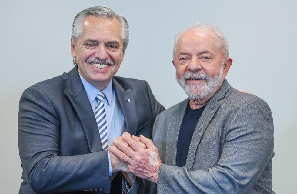 En medio de la crisis económica, Alberto Fernández viaja a Brasil para buscar apoyo de Lula da Silva