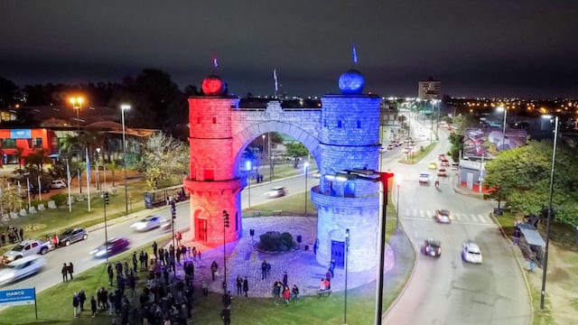 "Se viene la República de Córdoba", anticipó en las redes y mostró su "pasaporte".