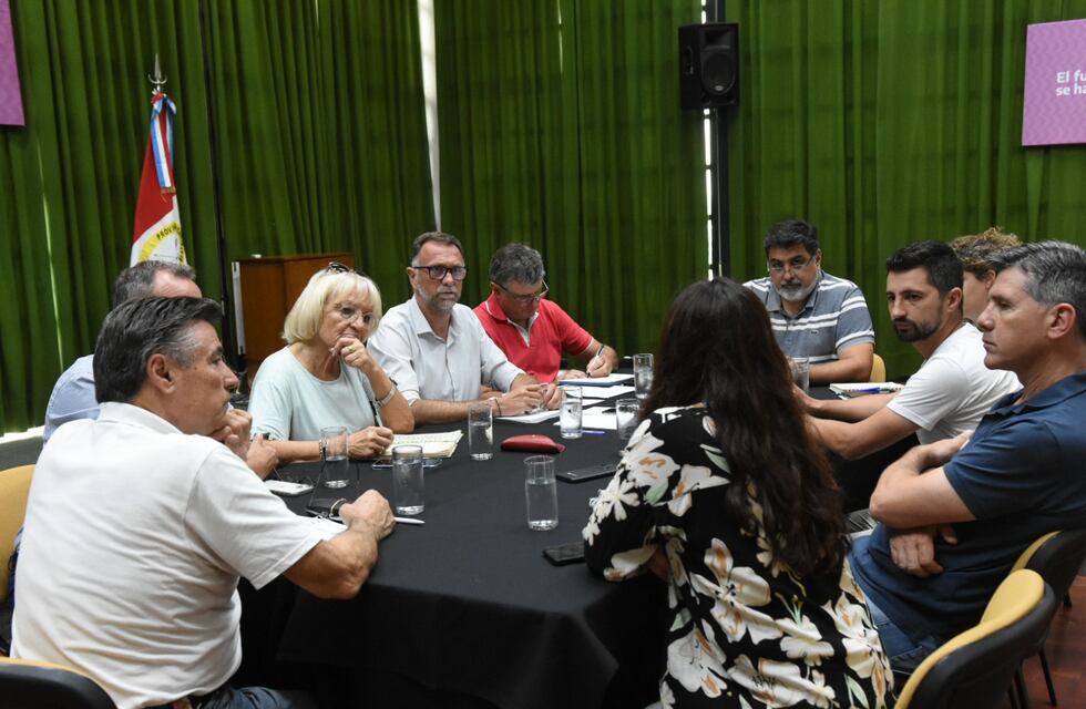 Reunión la comisión administradora de Caminos de la Ruralidad